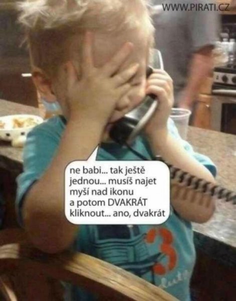 22-525811-babicka-a-moderni-di